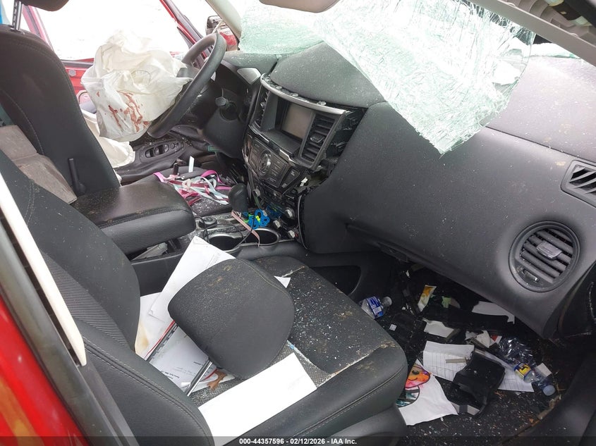 2018 Nissan Pathfinder S