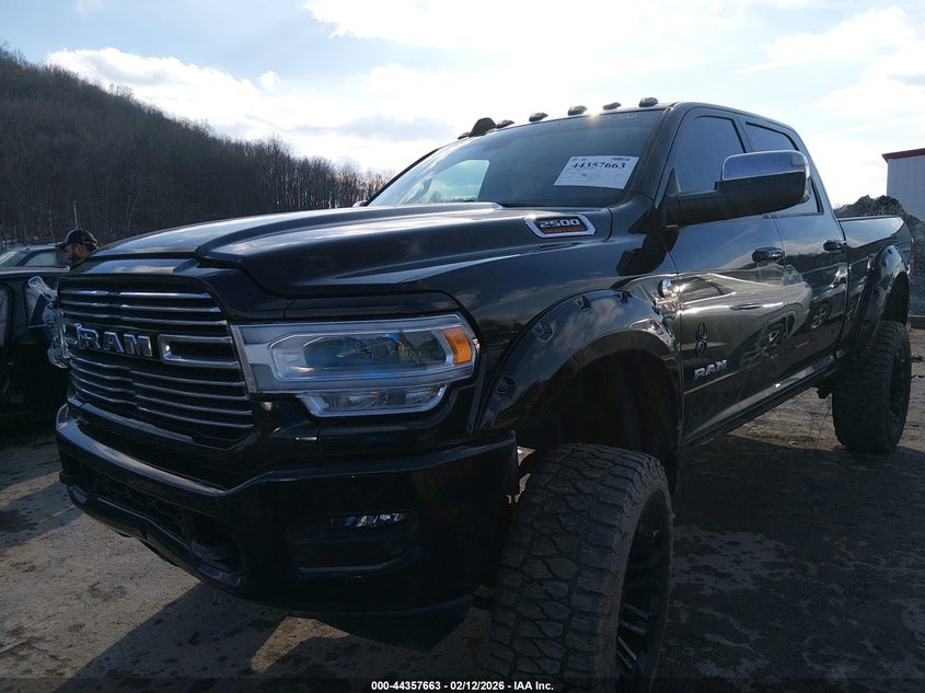 2022 Ram 2500 Laramie 4X4 6'4 Box