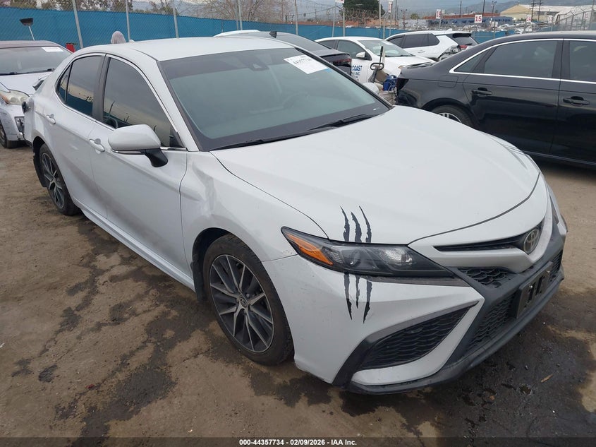 2022 Toyota Camry Se