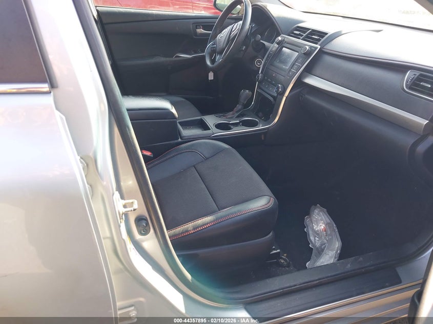 2016 Toyota Camry Se