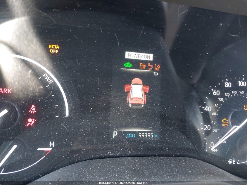 VIN 5TDYRKEC1PS172715 2023 TOYOTA SIENNA XLE