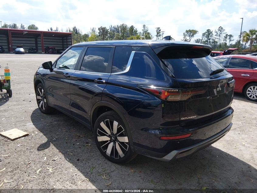 Vin: ja4j3va85sz031895, lot: 44854504, mitsubishi outlander se 2.5 2wd 20253