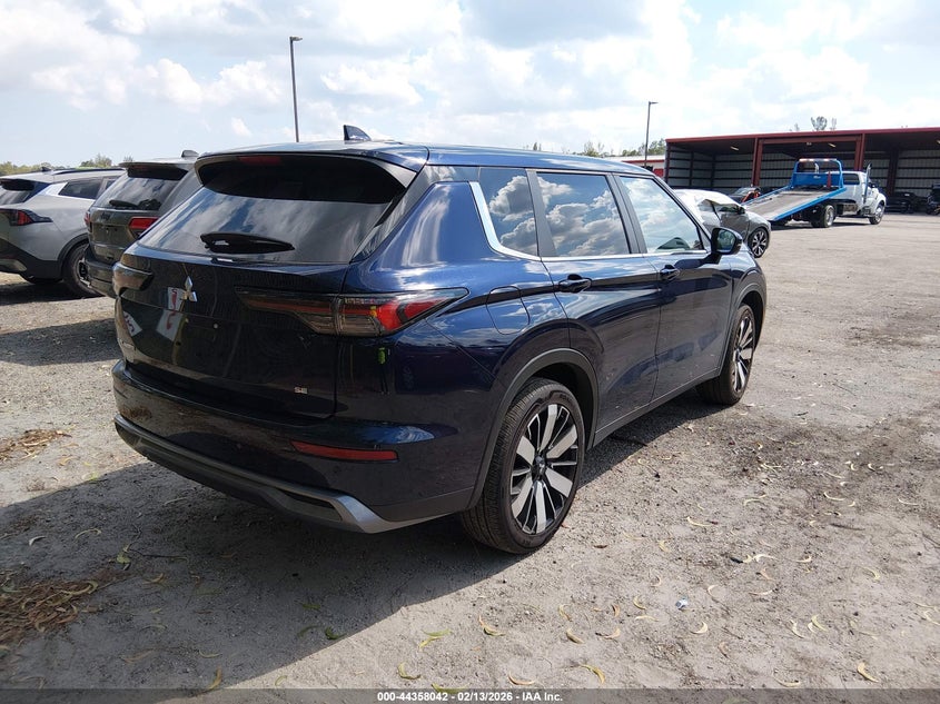 Vin: ja4j3va85sz031895, lot: 44854504, mitsubishi outlander se 2.5 2wd 20254