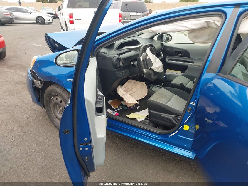 2014 Toyota Prius C Two