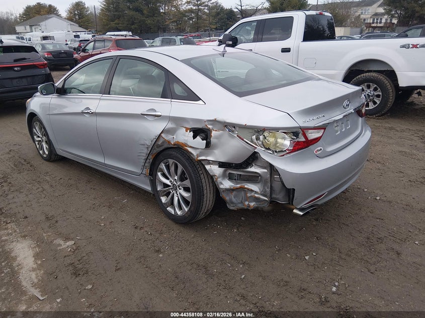 5NPEC4AC1CH384777 2012 Hyundai Sonata 2.4 Se grey