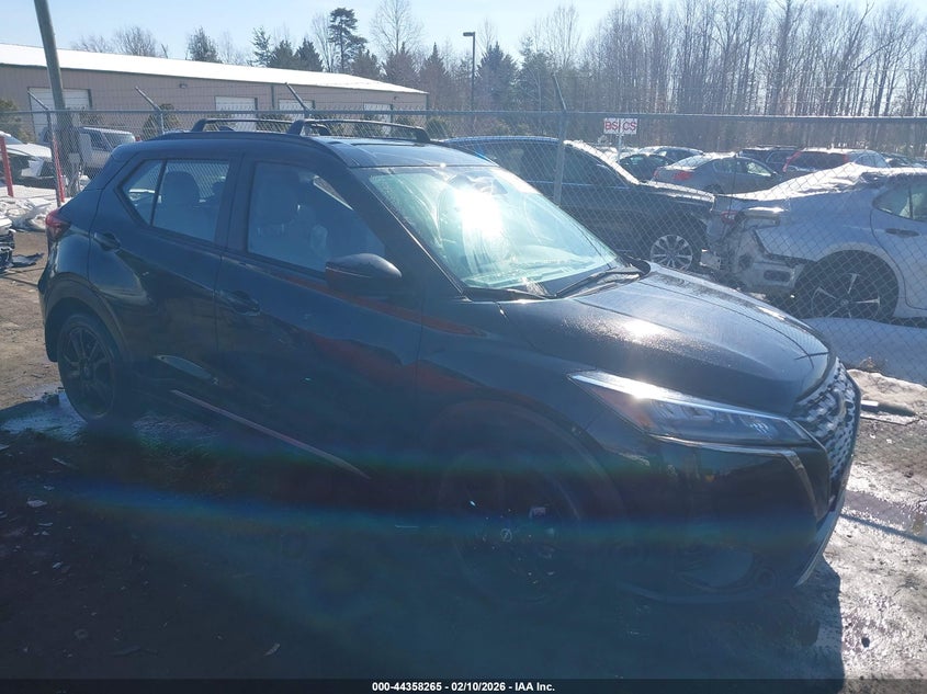 2023 Nissan Kicks Sr Xtronic Cvt