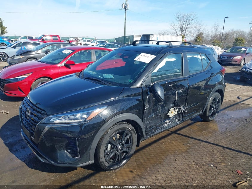 2023 Nissan Kicks Sr Xtronic Cvt