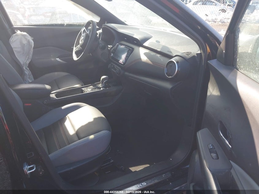 2023 Nissan Kicks Sr Xtronic Cvt