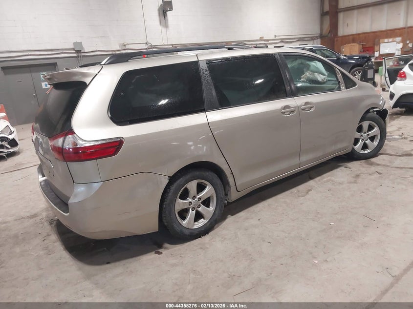 2017 Toyota Sienna Le 8 Passenger