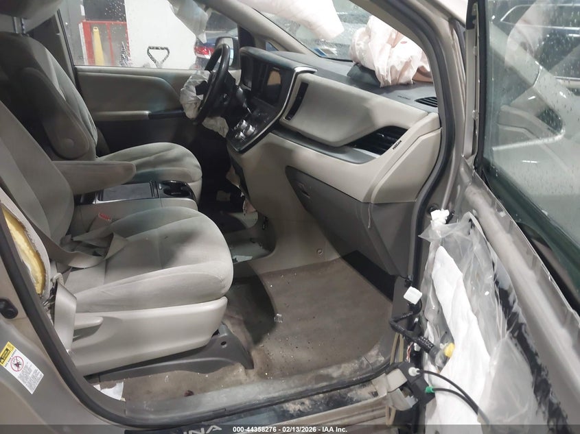 2017 Toyota Sienna Le 8 Passenger