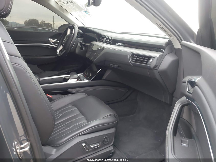 2024 Audi Q8 E-Tron Prestige Quattro