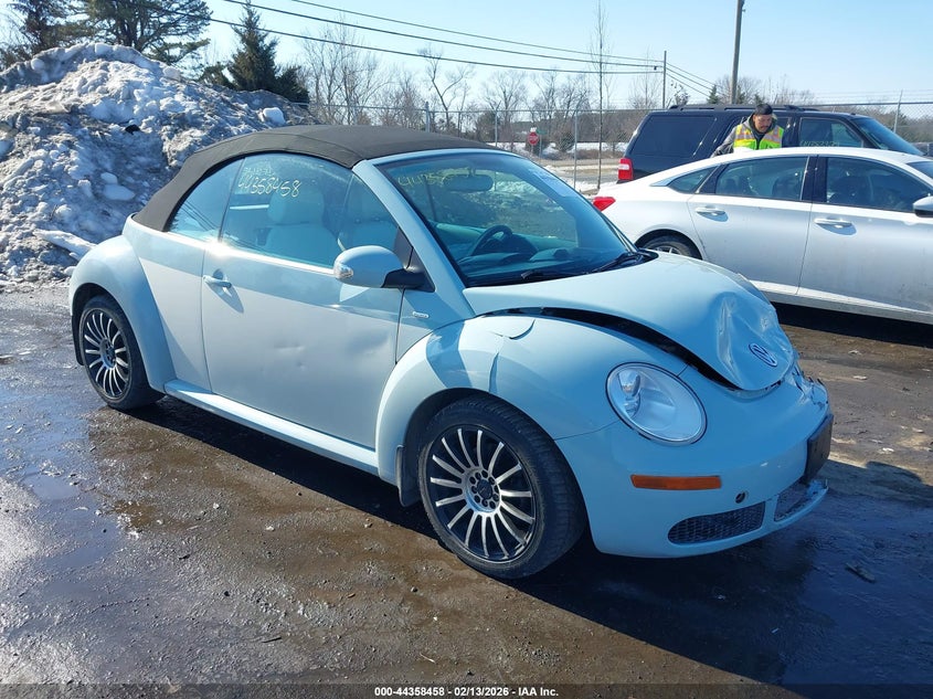 2010 Volkswagen New Beetle 2.5L Final Edition