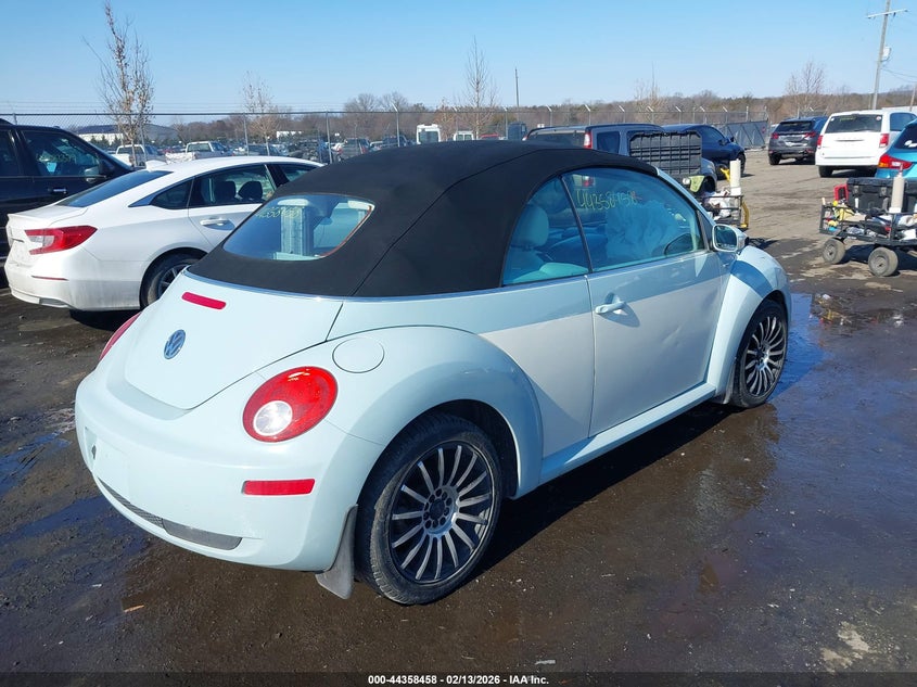 2010 Volkswagen New Beetle 2.5L Final Edition