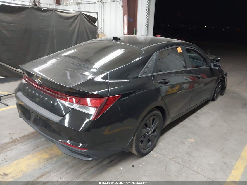2022 Hyundai Elantra Sel