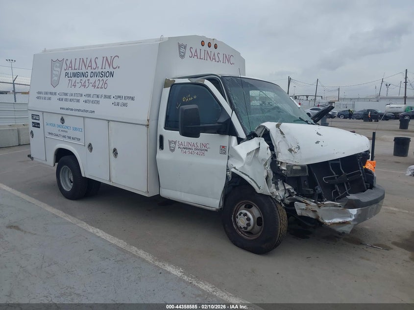 2011 CHEVROLET EXPRESS CUTAWAY WORK VAN