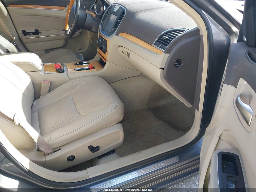 2012 Chrysler 300 Limited