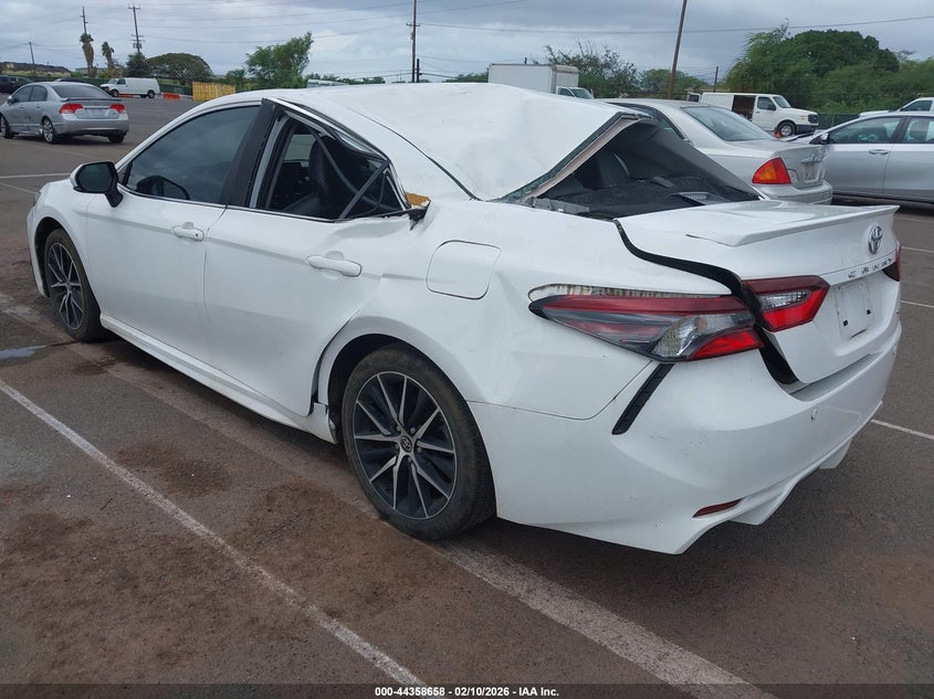 2022 TOYOTA CAMRY auction photo 3
