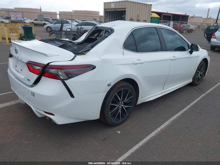 2022 TOYOTA CAMRY auction photo 4
