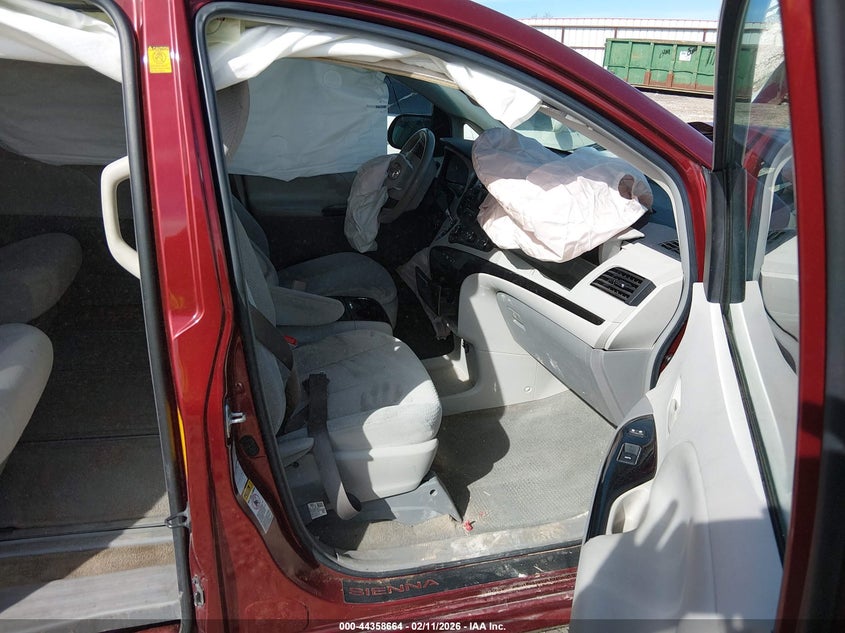 2012 Toyota Sienna Le 7 Passenger