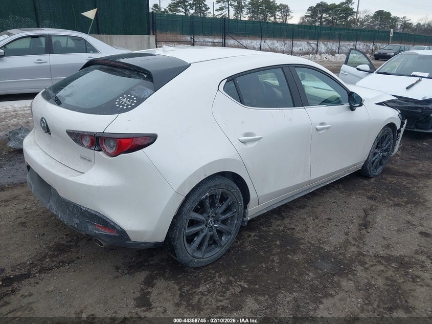 2022 Mazda Mazda3 Premium