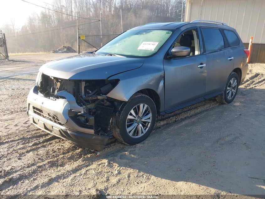 2019 Nissan Pathfinder Sv