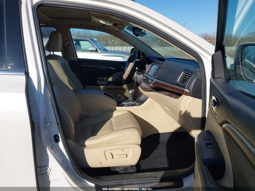 2015 Toyota Highlander Limited V6