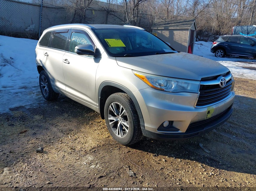 2016 Toyota Highlander Xle V6