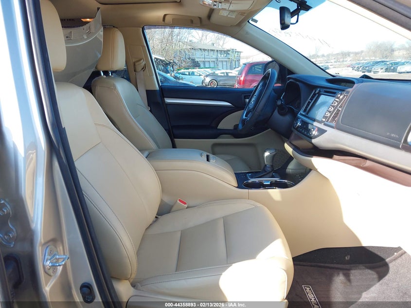 2016 Toyota Highlander Xle V6