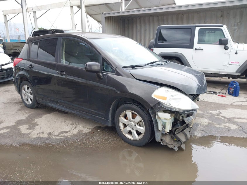 2011 Nissan Versa 1.8Sl