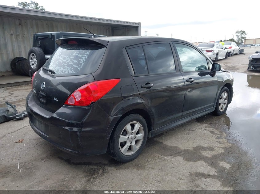 2011 Nissan Versa 1.8Sl
