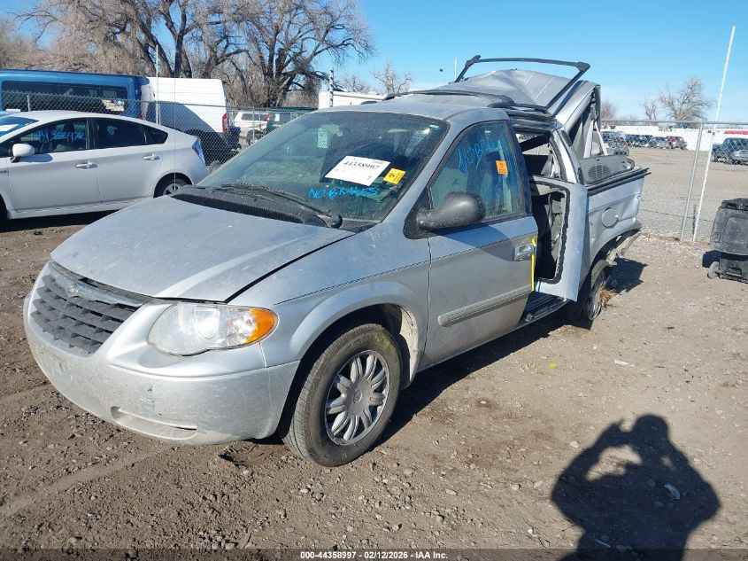 2006 Chrysler Town & Country Touring