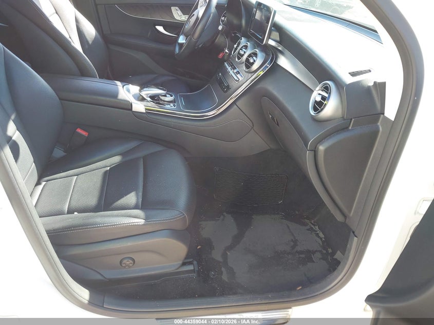 2016 Mercedes-Benz Glc 300