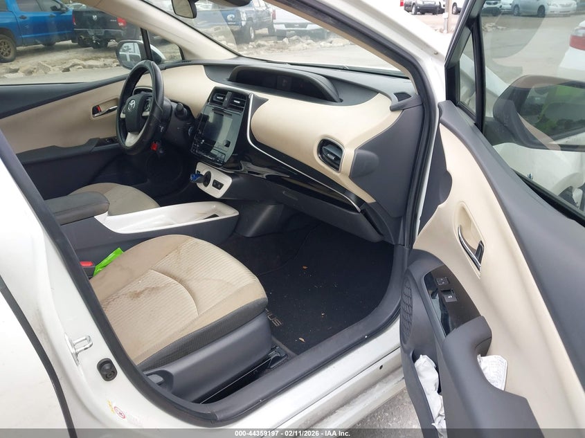 2016 Toyota Prius Three