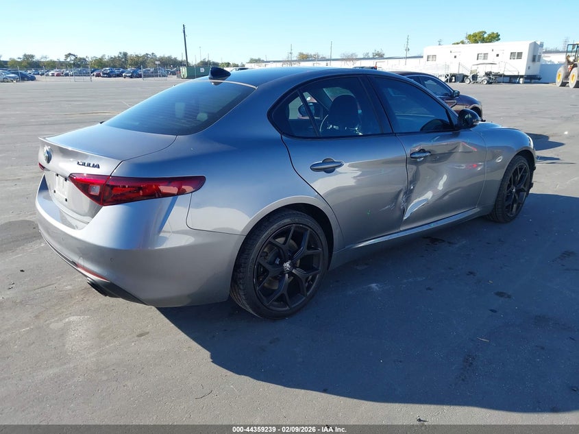 2020 Alfa Romeo Giulia Ti Awd