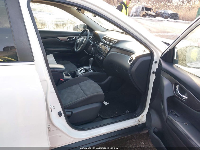 2016 Nissan Rogue Sv