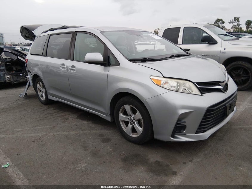 2020 Toyota Sienna Le