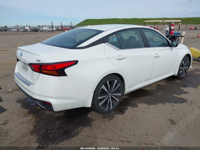 2022 Nissan Altima Sr Fwd