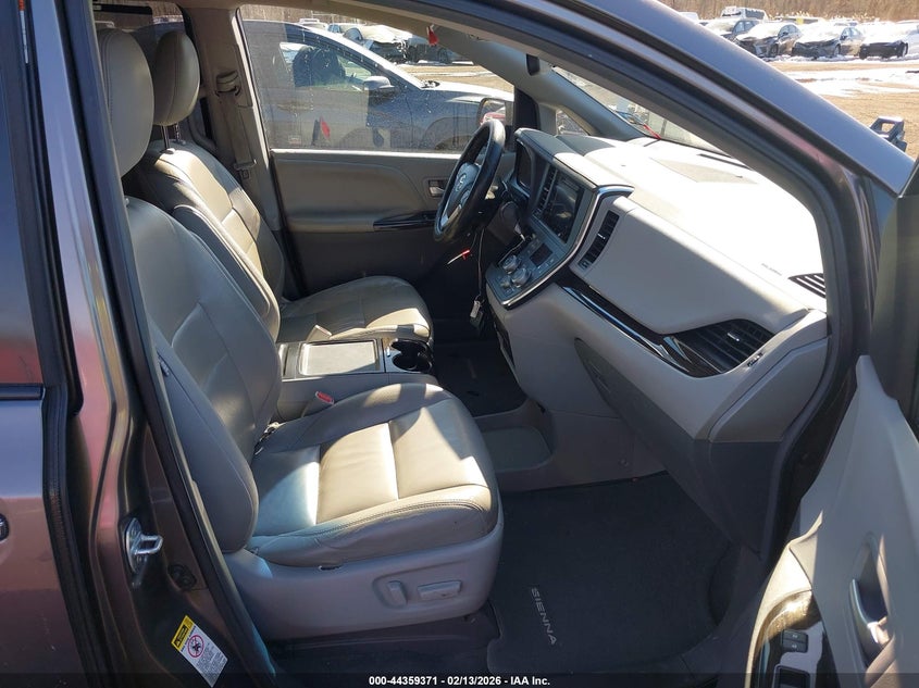 2015 Toyota Sienna Xle Premium 8 Passenger