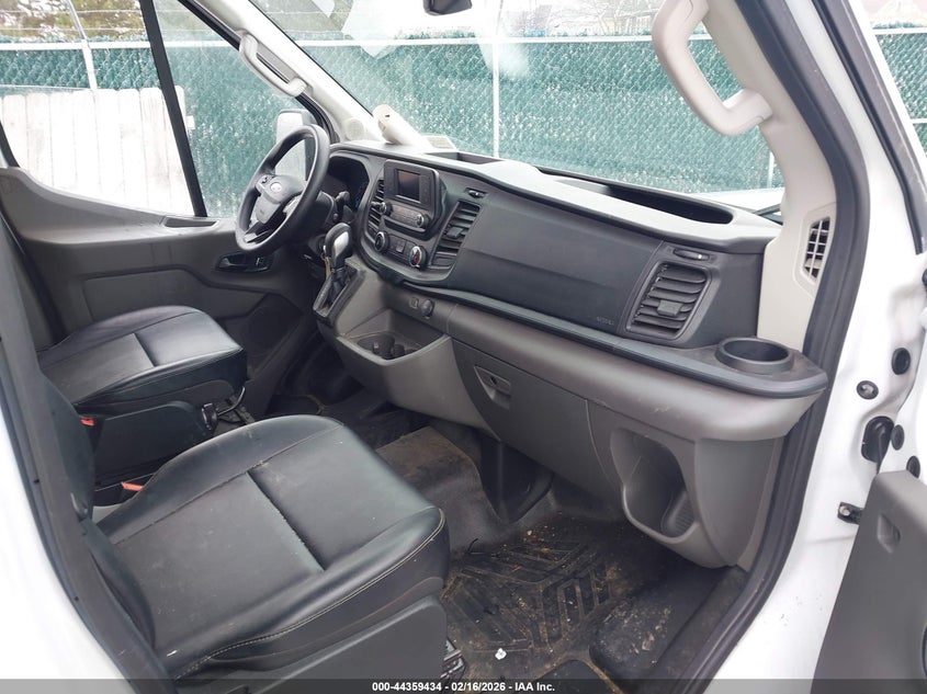 2024 Ford Transit-250