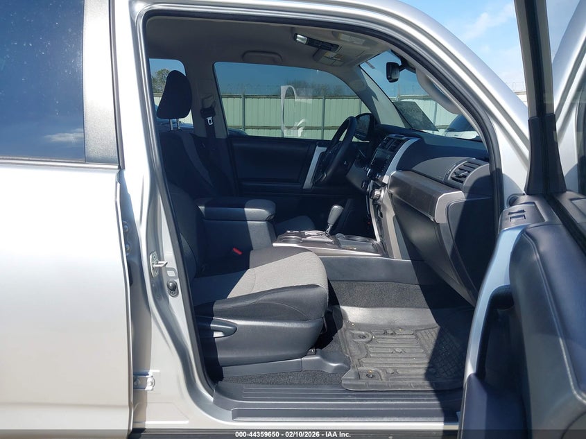 2022 Toyota 4Runner Sr5