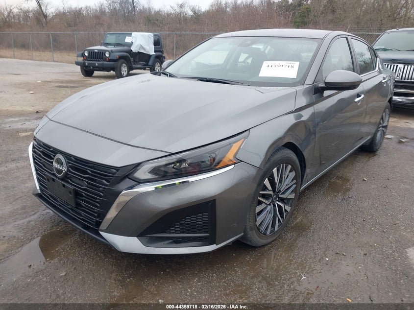 2023 Nissan Altima Sv Fwd