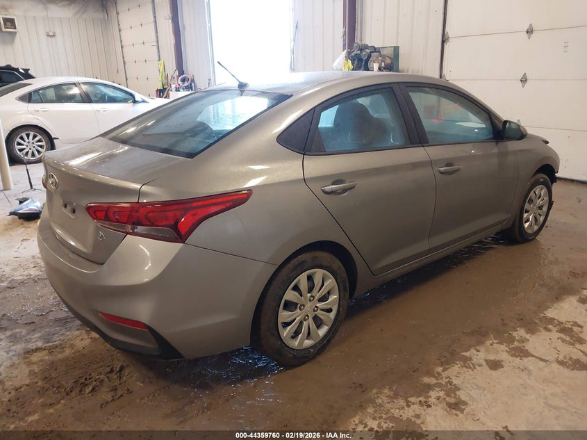 2022 Hyundai Accent Se