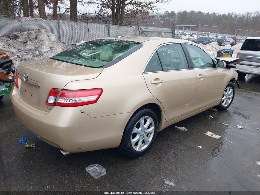 2011 Toyota Camry Le V6