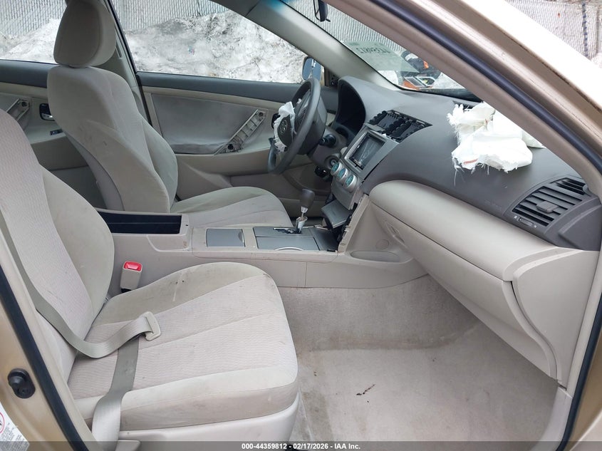 2011 Toyota Camry Le V6