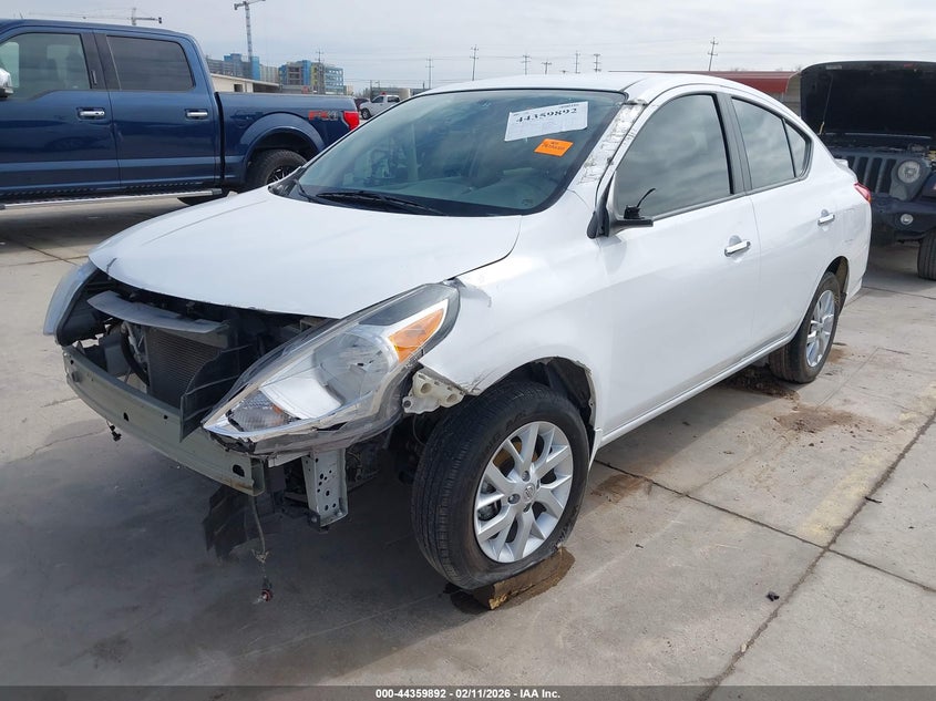 2016 Nissan Versa 1.6 Sv