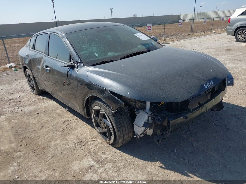 3KPFU4DE6SE033106 KIA K4 Photo 1