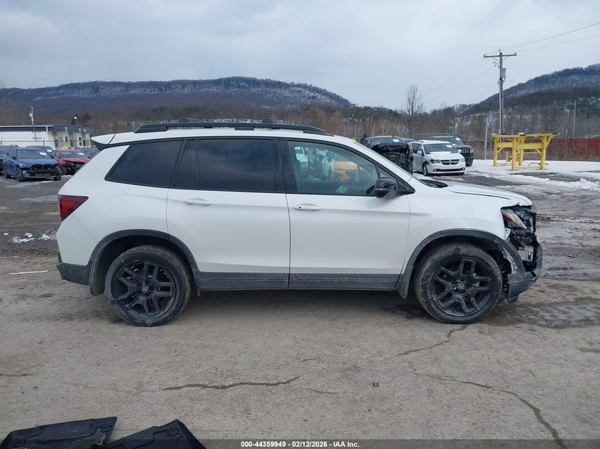 VIN 5FNYF8H87SB005307 2025 HONDA PASSPORT AWD BLACK