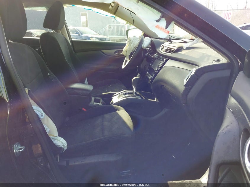 2016 Nissan Rogue Sv