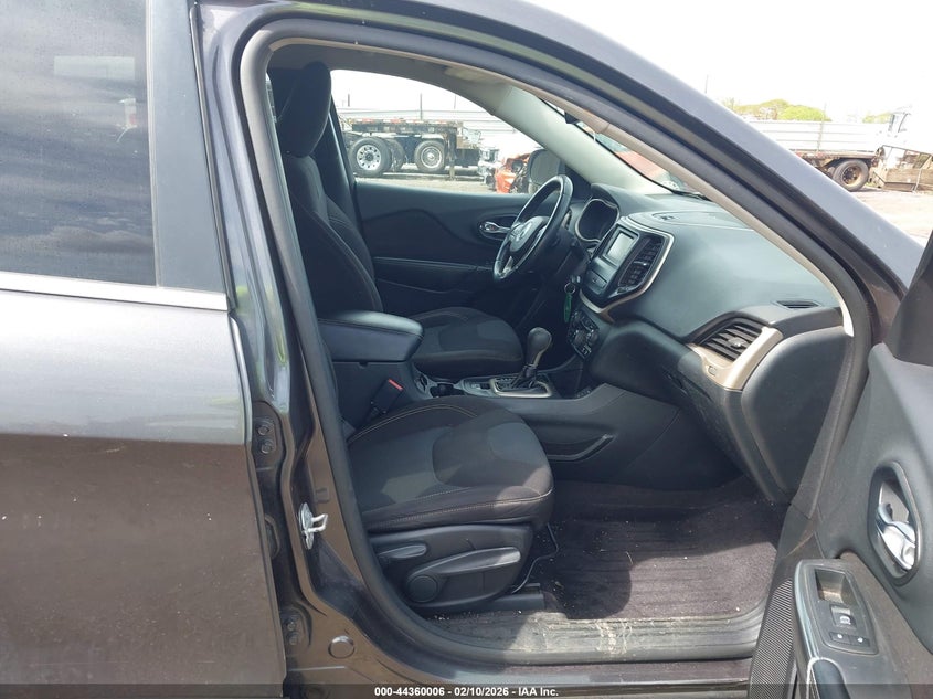 2016 Jeep Cherokee Latitude