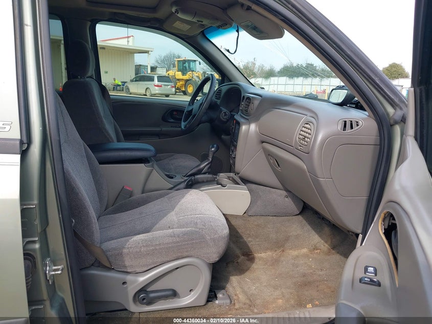 2004 Chevrolet Trailblazer Ls